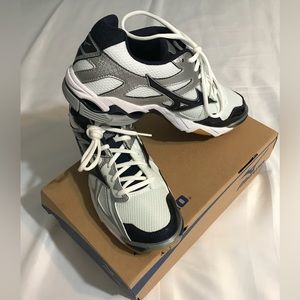 Brand New Mizuno Wave Rally Running Shoes